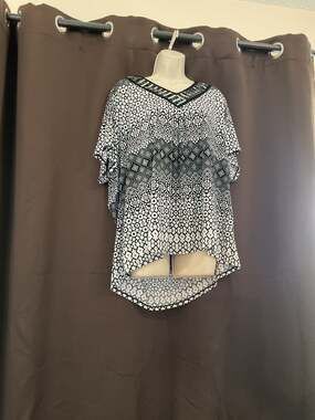 andree by unit / savanna jane Embroidered Kimono Jacket – ,